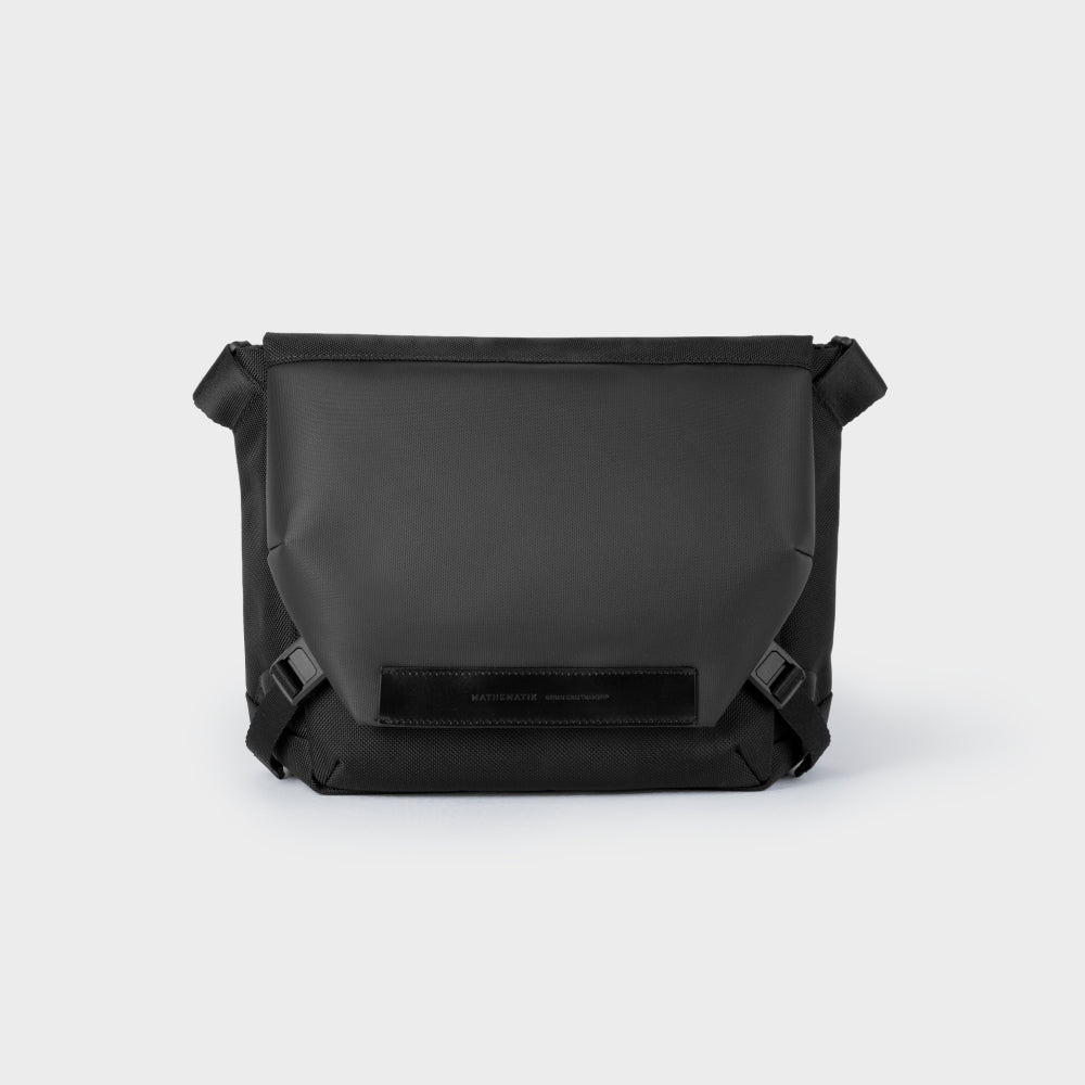 Hawk C20 Cross Bag Messenger Bag – MATHEMATIK