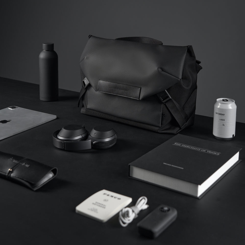 Hawk C1 | Messenger Bag | Cross Bag – MATHEMATIK