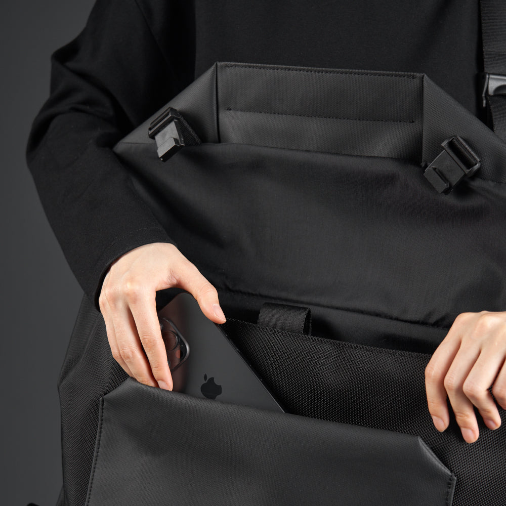 Hawk C1 | Messenger Bag | Cross Bag – MATHEMATIK