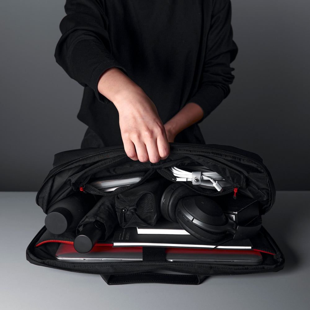 MATHEMATIK ■ Hawk C30 Messenger Bag Hawk C30 Messenger Bag – MATHEMATIK